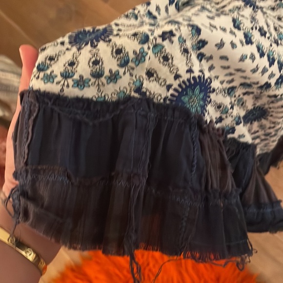 Free People, circa 2008. Adorable Mini Dress. - Picture 6 of 8